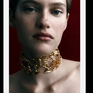 BNWT! Zara butterfly chocker